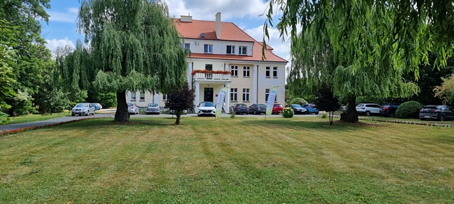 Budynek ZDOO Kościelna Wieś 